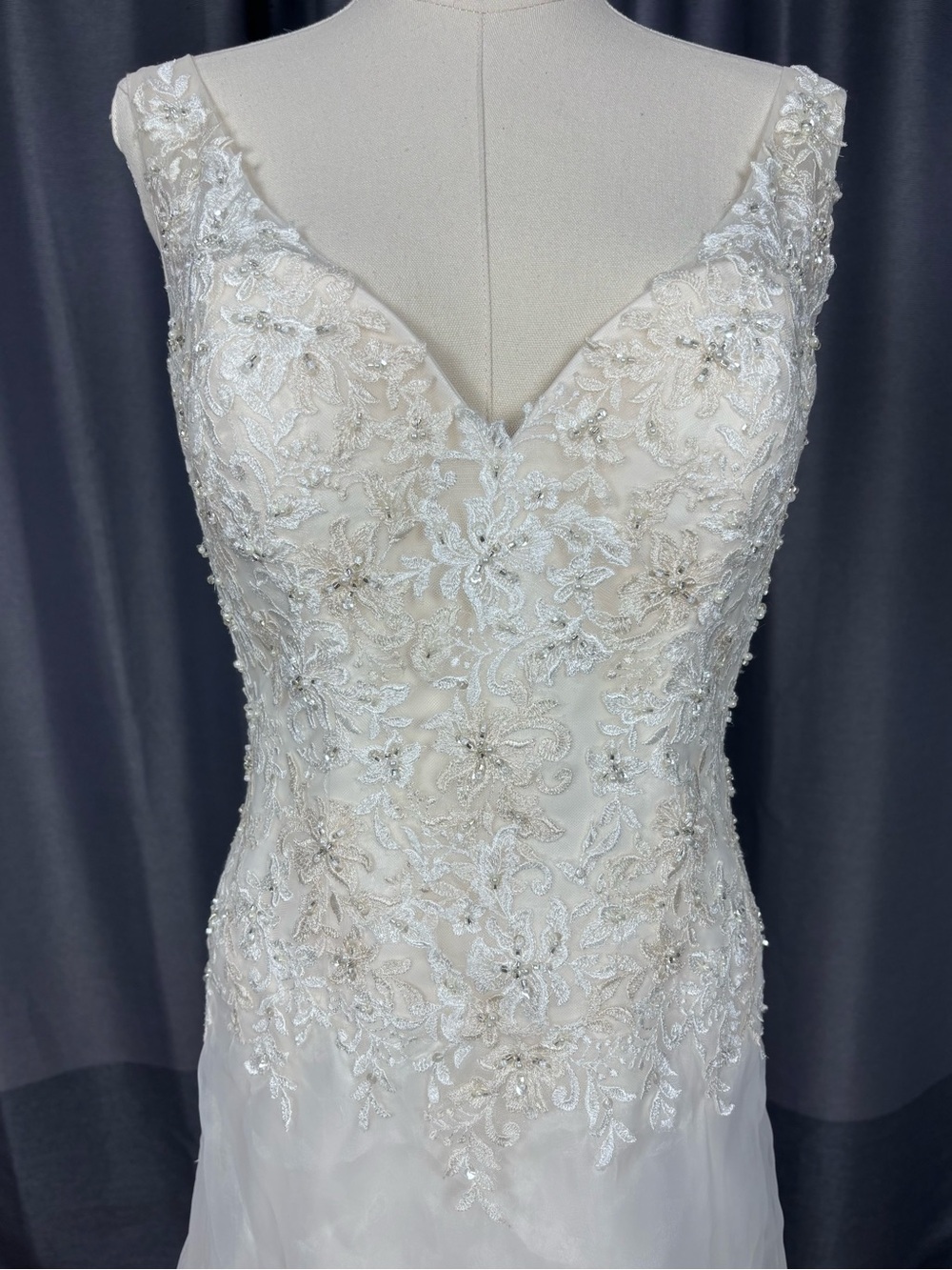 NWT Alfred Angelo Ivory and Cream Lace Beaded Wedding Bridal Gown Dress 6 - Picture 5 of 12